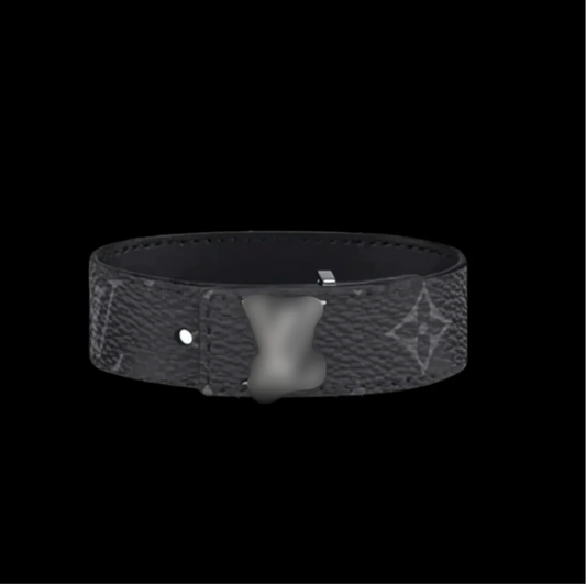V Bracelet